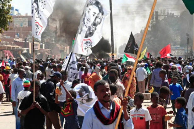 عودة حشود المحتجين إلى شوارع السودان