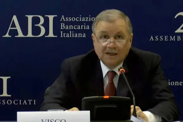 الديون الإيطالية تتراجع بأكثر من المتوقع