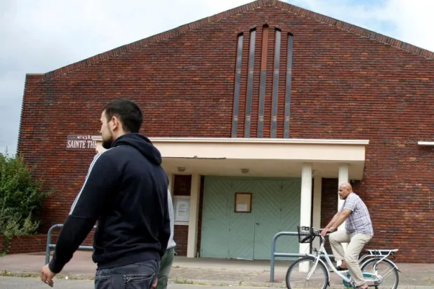 بدء المحاكمة بقضية ذبح كاهن في فرنسا عام 2016