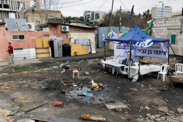 التوتر في القدس يمتد للضفة ويهدد هدوء غزة