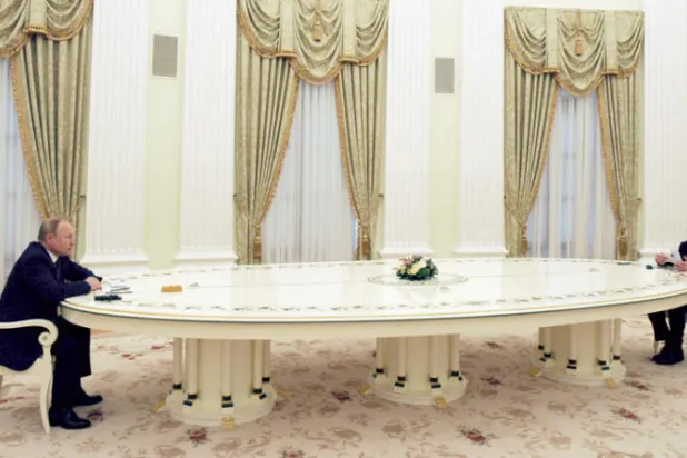 إشارات روسية متباينة بانتظار مفاوضات «ربع الساعة الأخير»