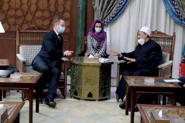 إشادة بدور «الأزهر» في مجابهة «المتطرفين»