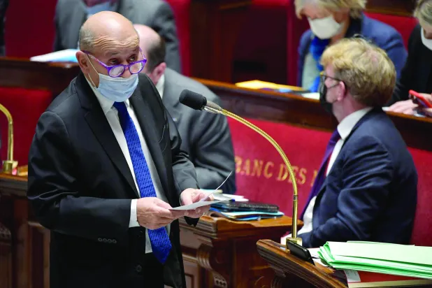 فرانسه: تنها چند روز تا تصمیم دربارهٔ برجام زمان مانده.. توپ در زمین تهران است