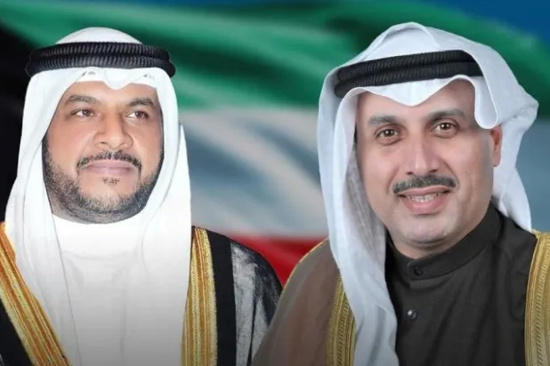 أمير الكويت يقبل استقالة وزيري الدفاع والداخلية