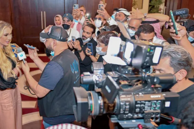 شارلوت فلير بطلة سماك دوان تتحدث للإعلاميين (تصوير: علي خمج)