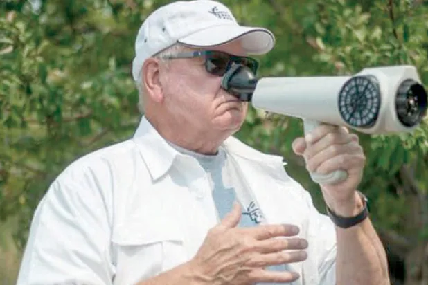 جهاز «نَيْزَلْ رَيْنجر» لقياس الروائح