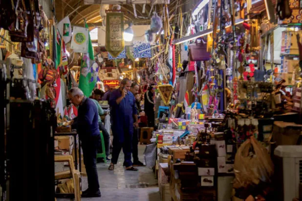 تواصل الجدل العراقي بشأن الخلاف بين الصدر ووزير المالية