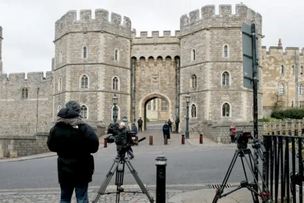 الملكة إليزابيث تلغي مهامها الافتراضية مع استمرار تعافيها من «كورونا»