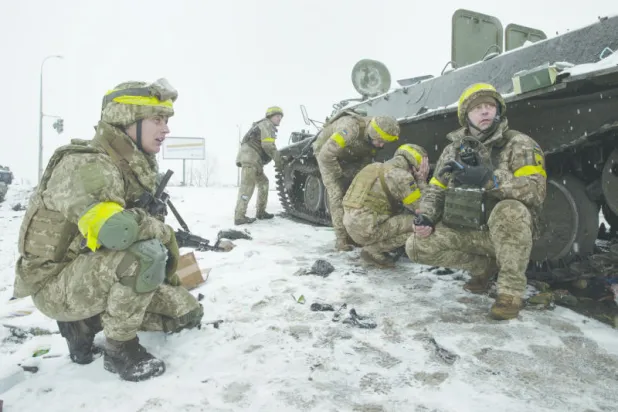 مشاهد من خاركيف: حطام المعركة ودوي المدفعية وإيواء الناس في قطار الأنفاق
