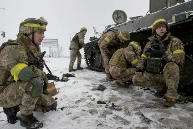 مشاهد من خاركيف: حطام المعركة ودوي المدافع وإيواء الناس في قطارات الأنفاق