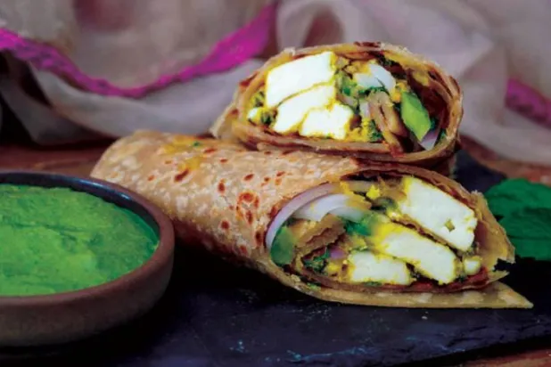 Dürüm yiyecekler geleneksel mutfağın modern versiyonu