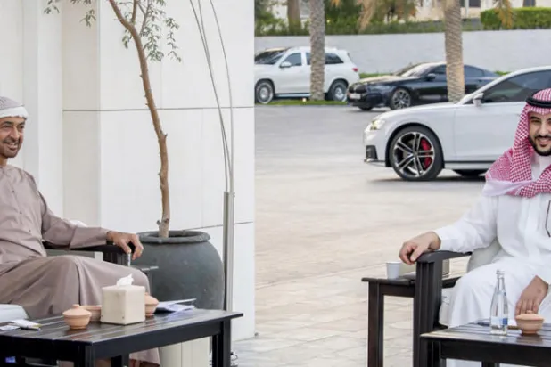 ولي عهد أبو ظبي يلتقي نائب وزير الدفاع السعودي