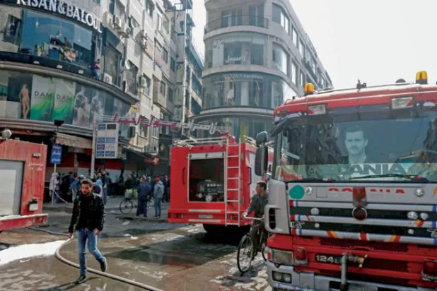 قتلى في حريق مركز تسوق وسط دمشق