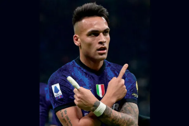 بطولة إيطاليا: إنتر يستعيد نغمة الانتصارات ويتصدر موقتاً