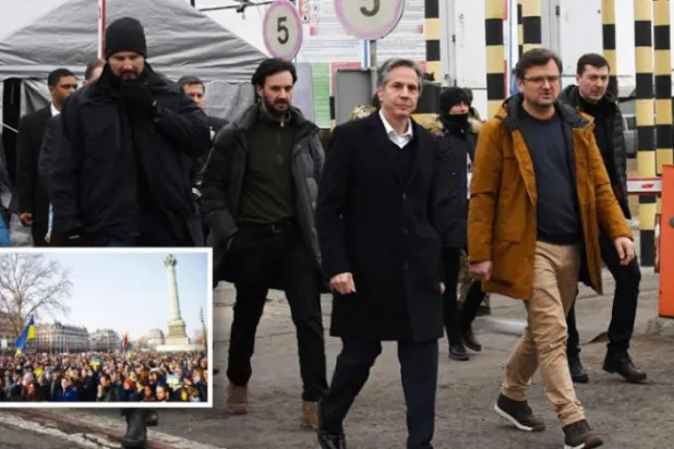 روس کو تنہائی کا خطرہ ہے اور اس کی فوج یوکرین میں پیش قدمی کر رہی ہے