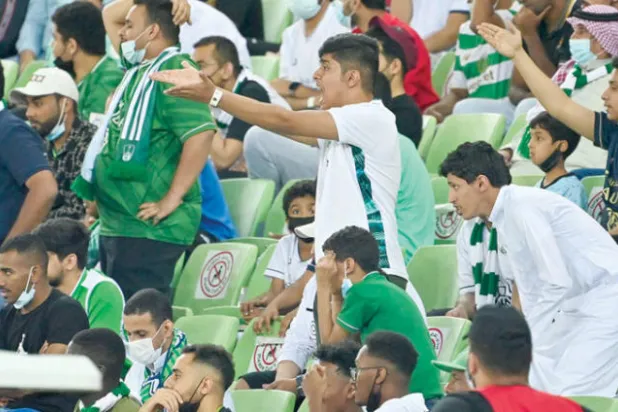 عاصفة الإقالات «الفنية» تهب على 12 نادياً