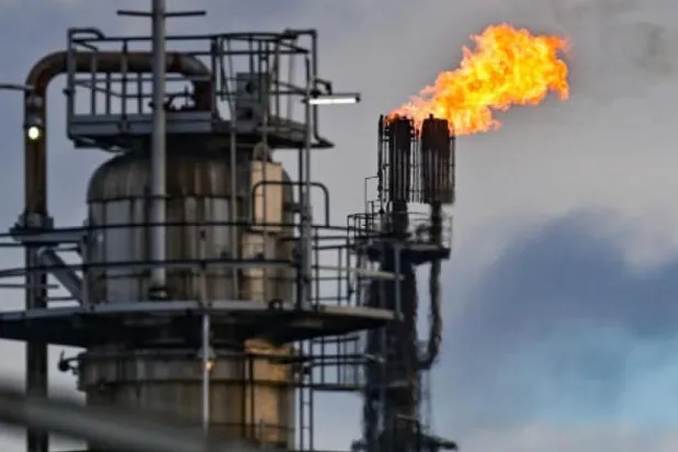 Brent petrolün varil fiyatı 129,85 dolar