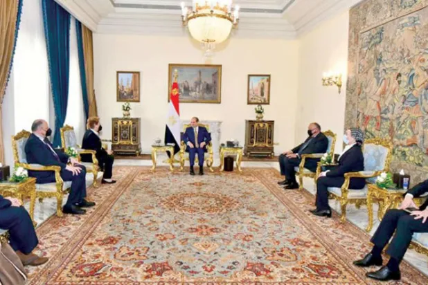 السيسي يؤكد ضرورة مواجهة «تحديات المناخ»