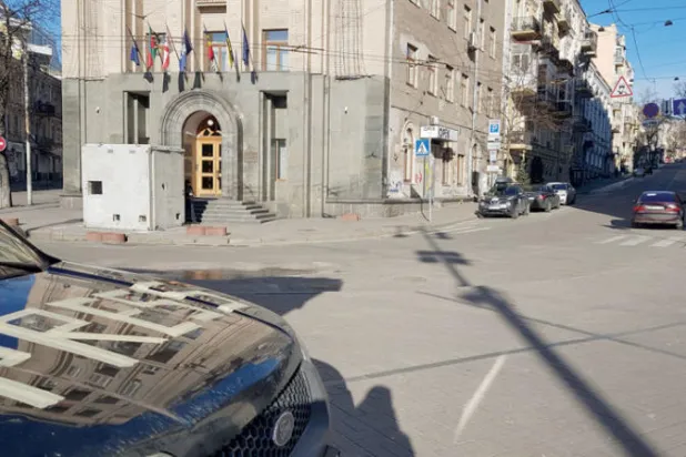 كييف تتحصن استعداداً لـ«حرب شوارع»