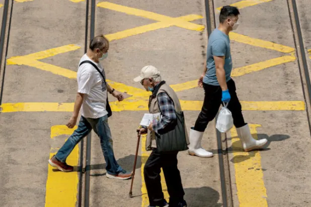 الفرار من هونغ كونغ مستمر