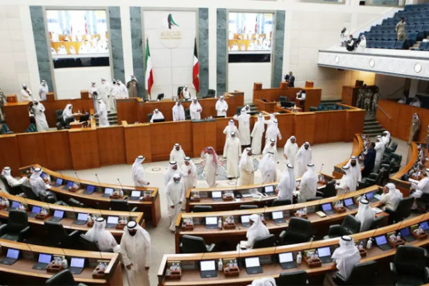 الحكومة الكويتية تقترح رفع سن التقاعد