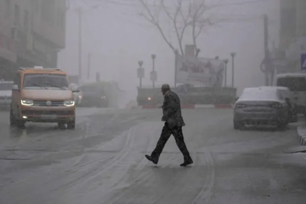 ضابط إسرائيلي يعتبر أن الفلسطينيين {سيخسرون كثيراً إذا عادوا إلى الانتفاضة}