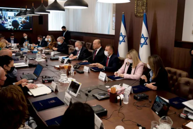 بنيت: «الحرس الثوري» أكبر التنظيمات الإرهابية في العالم