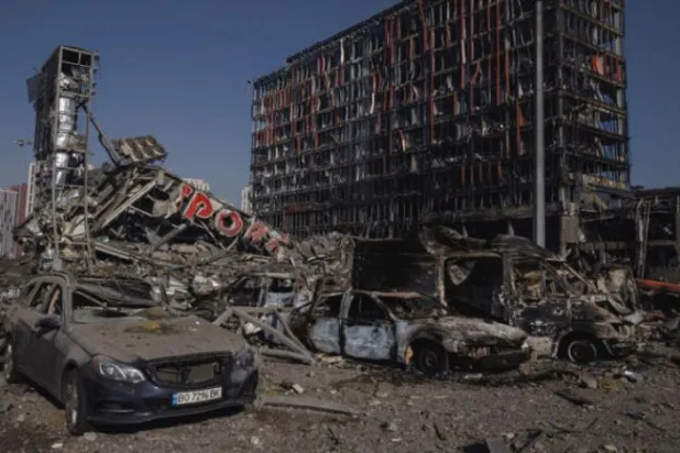 ماریوپول نے ہتھیار ڈالنے سے کیا انکار اور روس اور امریکہ علیحدگی کے دہانے پر کھڑے ہیں