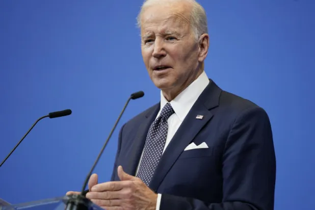 بايدن: حلف الأطلسي سيرد إذا استخدمت روسيا أسلحة كيميائية