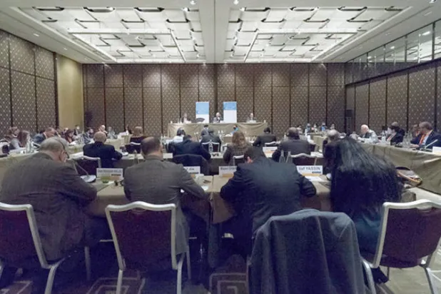 «رموز الدولة» السورية تفجر خلافاً عميقاً في جنيف