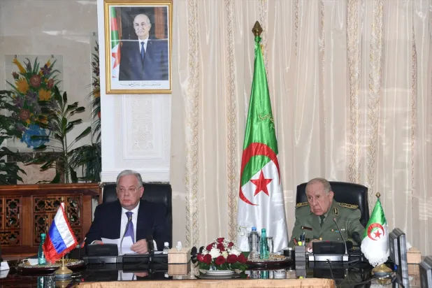 Cezayir Genelkurmay Başkanı Şangariha, Rus askeri yetkiliyle işbirliğini görüştü
