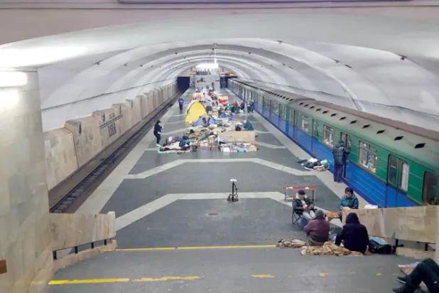 محطات خاركيف تتحول ملاجئ لسكانها