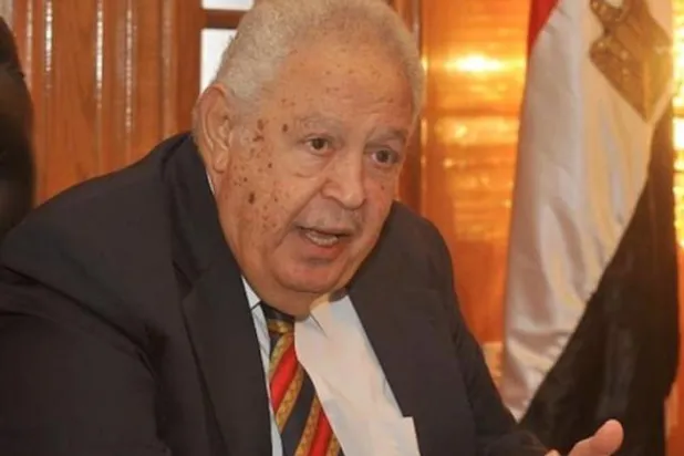 Mısır Baro Başkanı mahkeme salonunda hayatını kaybetti