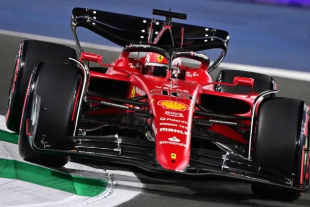 استقبال مردمی از مسابقات فرمول یک در جده