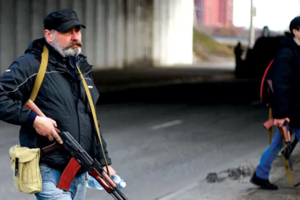 كتّاب على خط الجبهة في حرب الكلمات