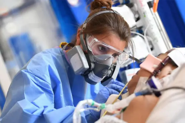 «العدوى المشتركة» بـ«كورونا» والإنفلونزا تزيد احتمالات الوفاة