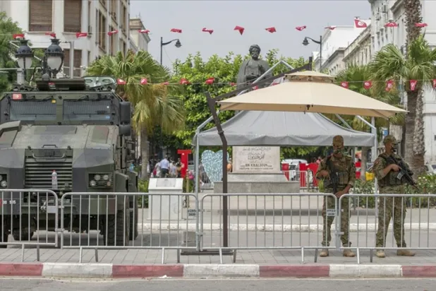 Tunus: İçişleri Bakanı’na yönelik suikast girişimini planlayan fail, iki terör örgütüyle bağlantılı