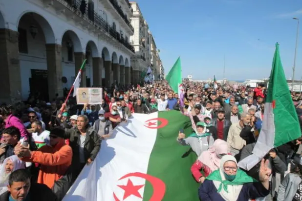 Cezayir’de Hirak Hareketi’nden çok sayıda aktivist serbest bırakıldı 