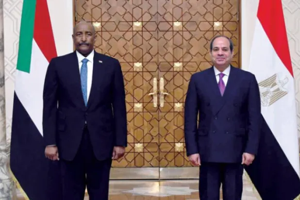 Sisi ve Burhan, Nahda Barajı için ‘yasal ve adil’ bir anlaşmaya bağlılığını dile getirdi