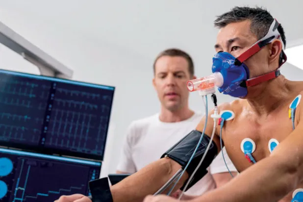 «اختبار التمرين القلبي الرئوي» قد يساعد في الكشف عن أسباب «كوفيد الطويل الأمد»