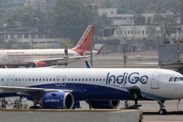 راكب يخترق الموقع الإلكتروني لشركة طيران للبحث عن حقيبته المفقودة