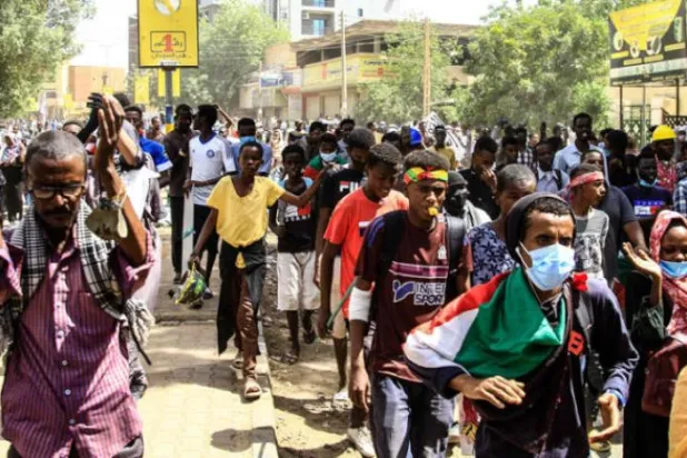 Sudan’da sivil yönetim çağrısı yapılan protestolarda bir gösterici öldü