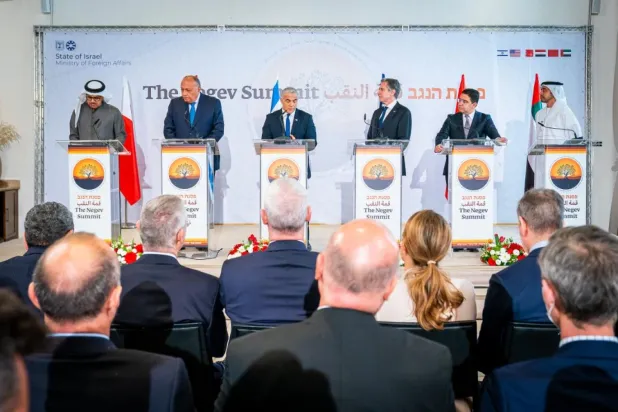 Necef Zirvesi sonrası: Yeni bir Ortadoğu düzeni mi oluşuyor?