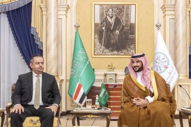 خالد بن سلمان يؤكد حرص السعودية على أمن واستقرار اليمن