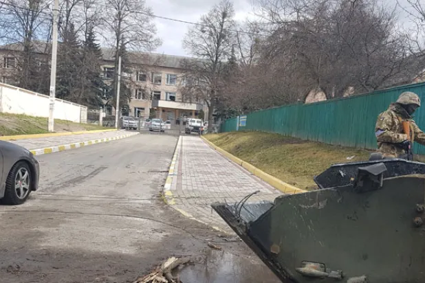 جثث فوق الأرض ومقابر متفرقة في محيط كييف