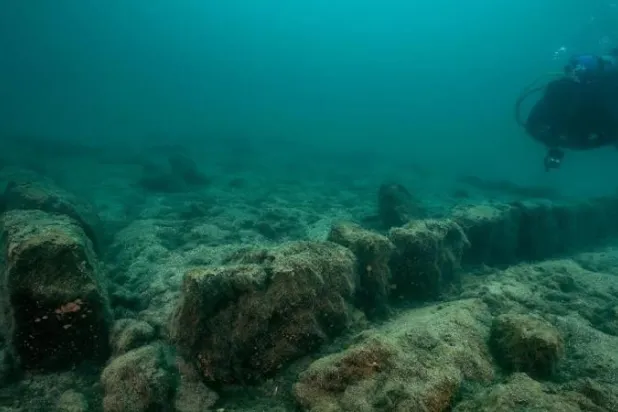 اكتشاف مدينة قديمة تحت بحيرة بغواتيمالا