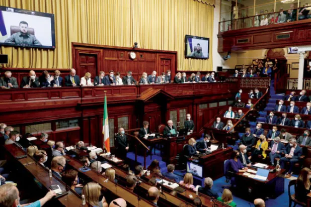 زيلينسكي يتهم موسكو باستخدام الجوع سلاحاً... ويندد بـ«تردد» الأوروبيين