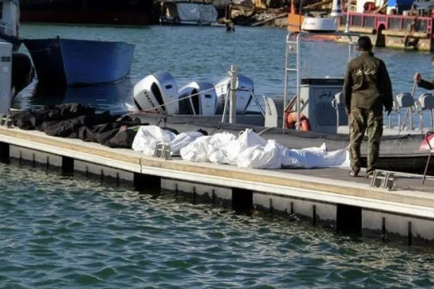 Tunus'ta iki teknenin batması sonucu 13 düzensiz göçmen öldü