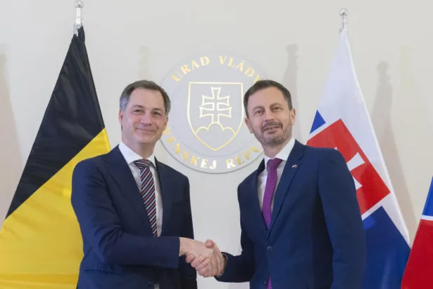 رئيس وزراء سلوفاكيا: ندرس تزويد أوكرانيا طائرات «ميغ 29»