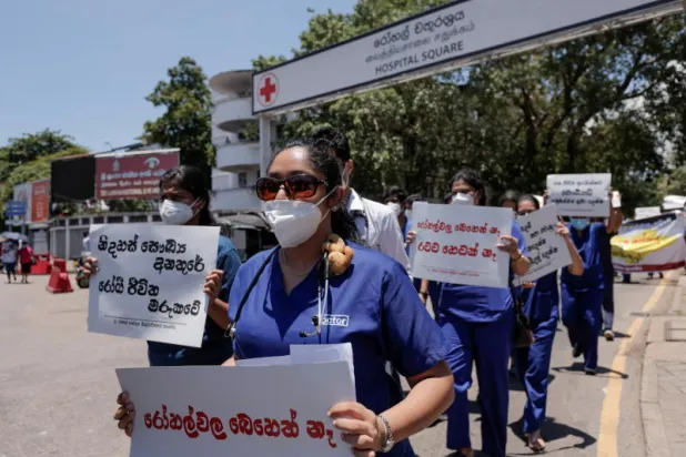 في ظل أسوأ أزمة اقتصادية... سريلانكا تعلن تخلفها عن سداد ديونها الخارجية